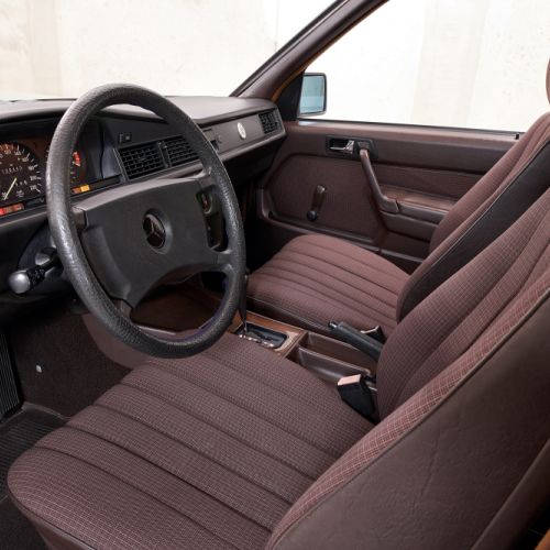 Mercedes-Benz 190E 1987