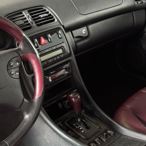 Mercedes-Benz CLK320 1999