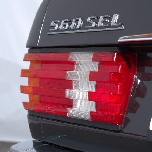Mercedes-Benz 560SEL 1988