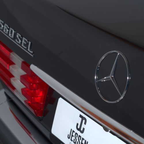 Mercedes-Benz 560SEL 1988