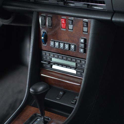 Mercedes-Benz 560SEL 1988