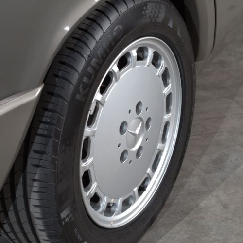 Mercedes-Benz 190E 1989