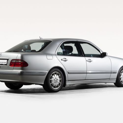 Mercedes-Benz E240 1999