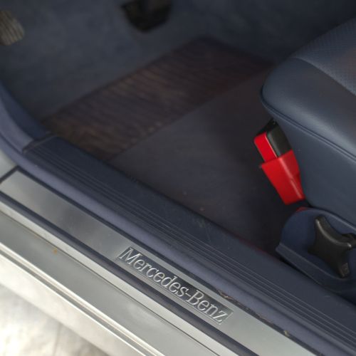 Mercedes-Benz E240 1999