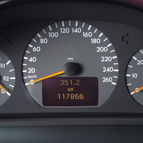 Mercedes-Benz E430 4MATIC 2001
