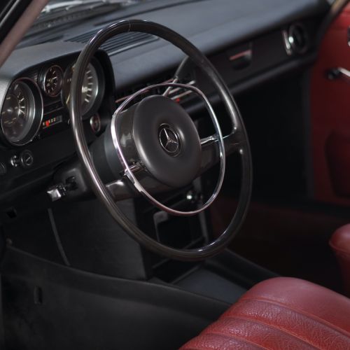 Mercedes-Benz 220/8 1968